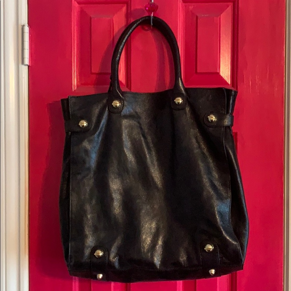 100% Leather Betsey Johnson Heart Peace Tote Purse - Picture 3 of 6